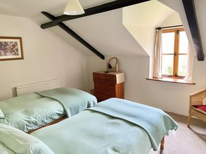 Photo 11- click for photo gallery